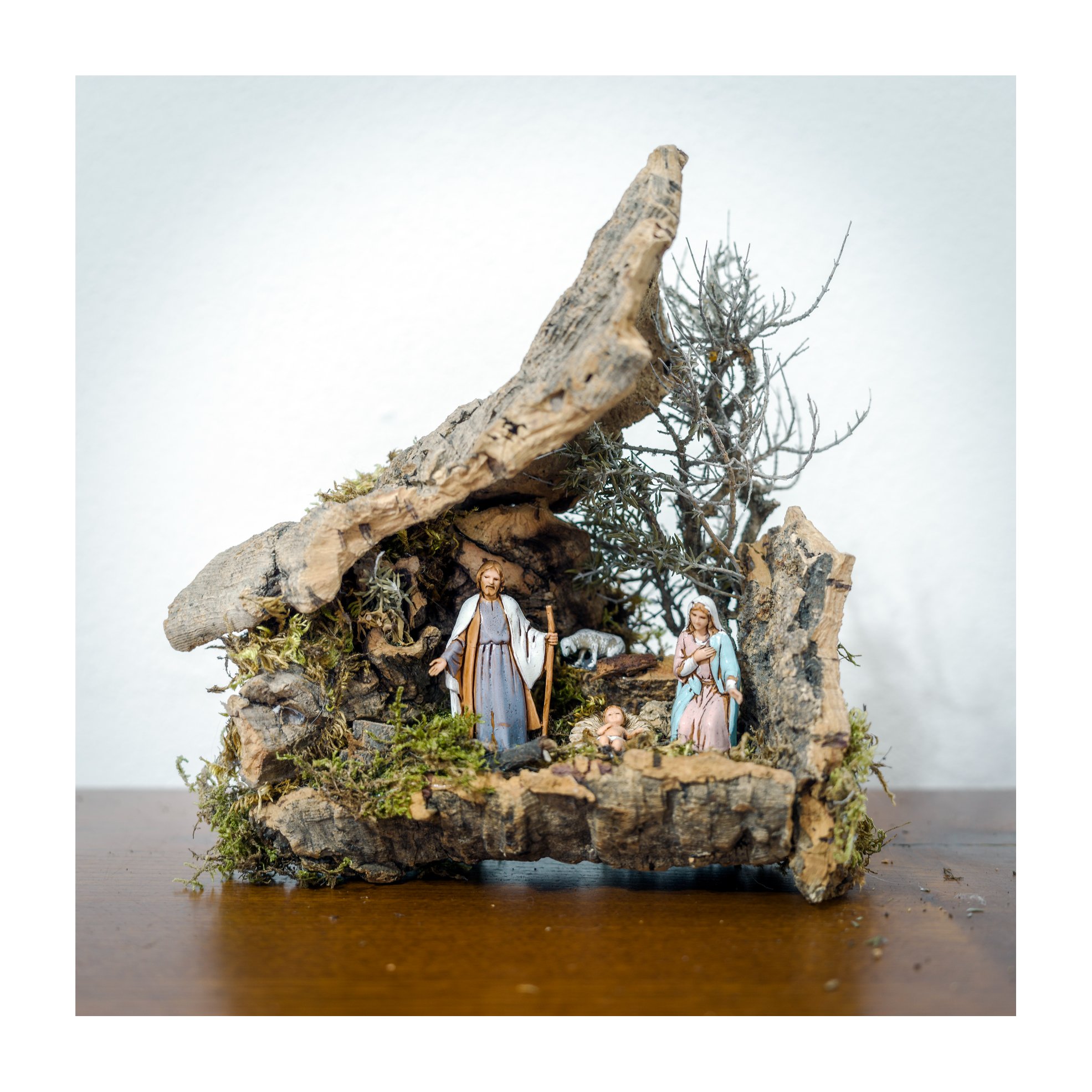 Presepe fatto a mano dalle Clarisse