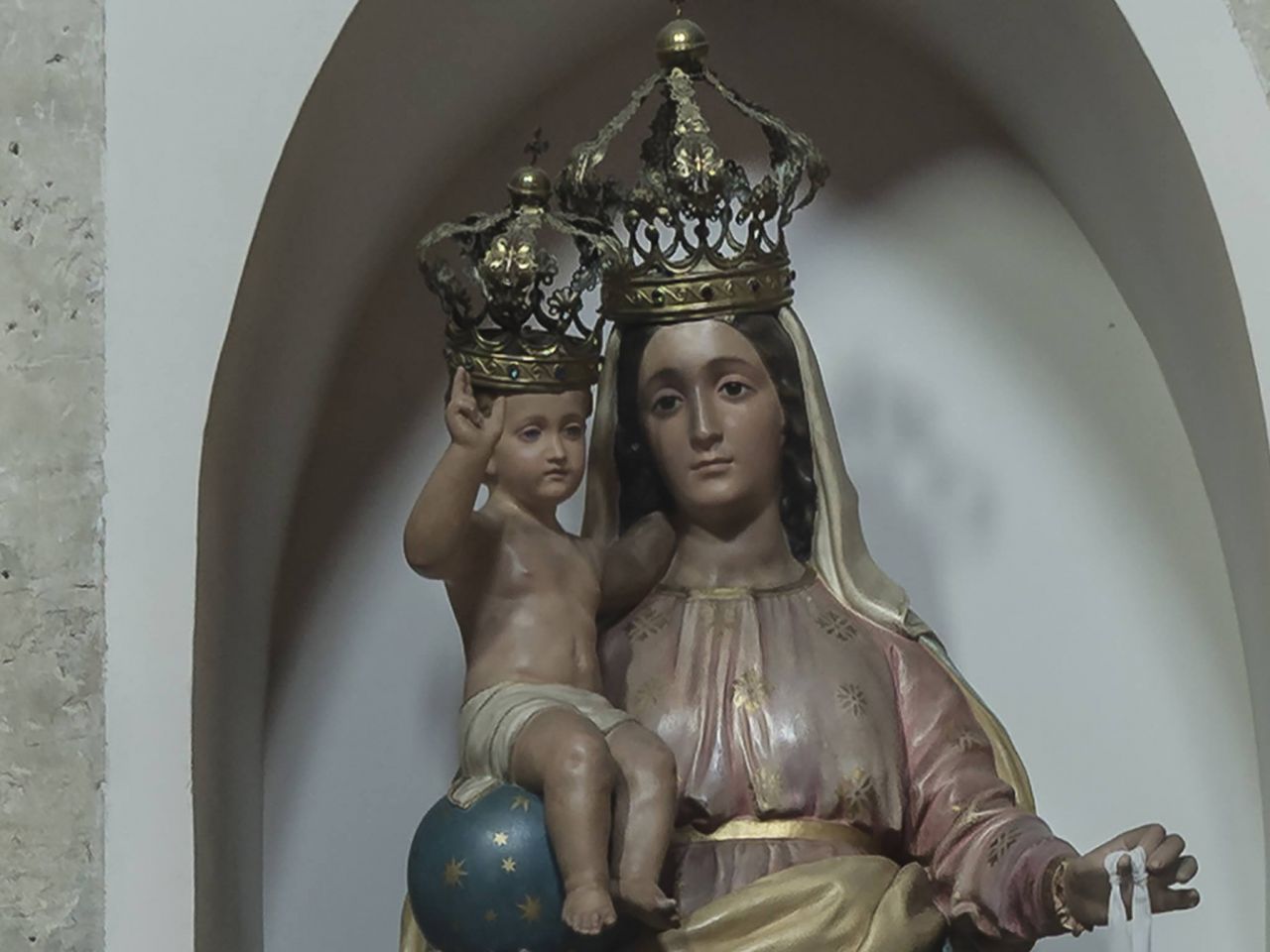 Un passo avanti all'altro, sicuri che camminando si apre il cammino e che il Signore ci precede _ Vangelo del giorno