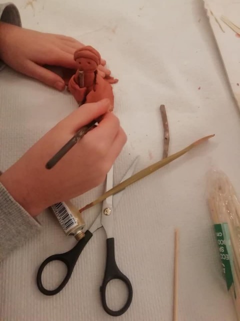 E venne ad abitare in mezzo a noi: Costruiamo il presepe.